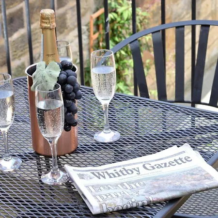 3 Bed In Whitby Oc-W088 別荘 *